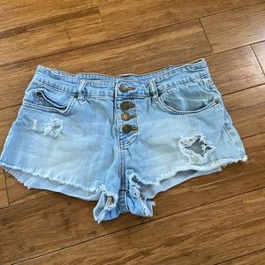 Mid rise billabong shorts